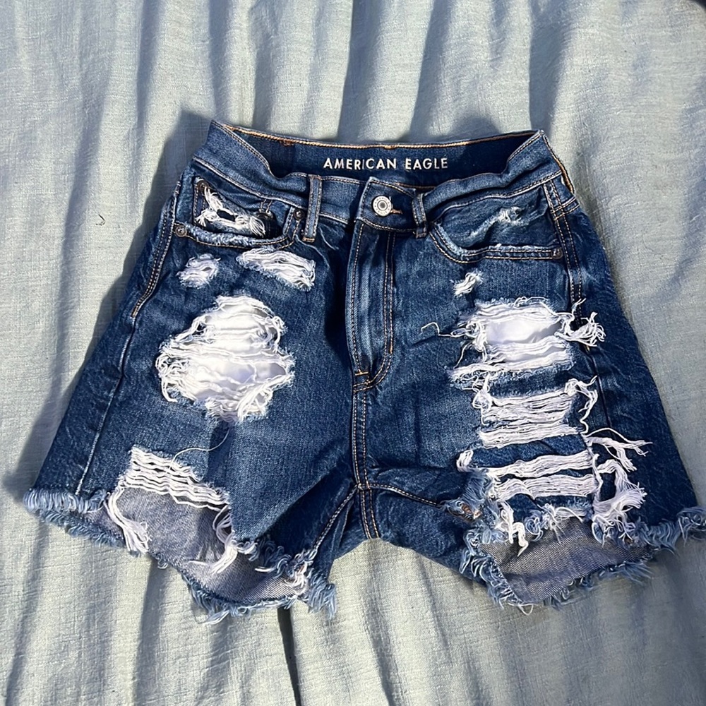 American Eagle 90s Boyfriend Shorts